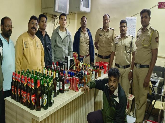 Big operation of Lonavla city police in Khandala; Liquor stock worth 68 thousand seized | खंडाळ्यात लोणावळा शहर पोलिसांची मोठी कारवाई; ६८ हजारांचा दारूसाठा जप्त Big operation of Lonavla city police in Khandala; Liquor stock worth 68 thousand seized | खंडाळ्यात लोणावळा शहर पोलिसांची मोठी कारवाई; ६८ हजारांचा दारूसाठा जप्त