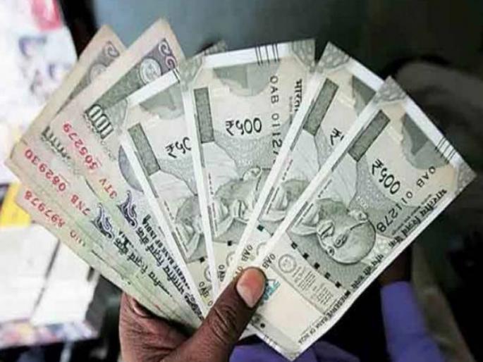 Three goons arrested in five-star hotel for Rs 2 lakh ransom | दोन लाखांची खंडणी घेण्यासाठी पंचतारांकित हॉटेलमध्ये आलेल्या ३ गुंडांना अटक Three goons arrested in five-star hotel for Rs 2 lakh ransom | दोन लाखांची खंडणी घेण्यासाठी पंचतारांकित हॉटेलमध्ये आलेल्या ३ गुंडांना अटक