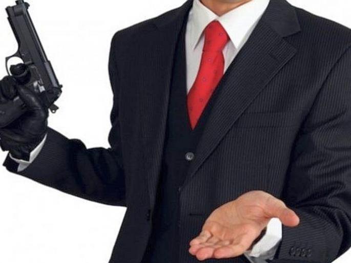 Ransom of Rs.10 lakh to withdraw complaint against unauthorized construction complaint | अनधिकृत बांधकामाची तक्रार मागे घेण्यासाठी मागितली १० लाखांची खंडणी Ransom of Rs.10 lakh to withdraw complaint against unauthorized construction complaint | अनधिकृत बांधकामाची तक्रार मागे घेण्यासाठी मागितली १० लाखांची खंडणी