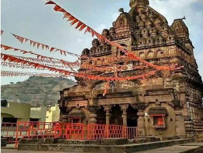 One of the community-oriented works of Rani Ahilyabai Holkar was the construction of water Barav in the Satara area. | राणी अहिल्याबाई होळकरांचे एक समाजाभिमुख कार्य म्हणजे सातारा परिसरातील बारव One of the community-oriented works of Rani Ahilyabai Holkar was the construction of water Barav in the Satara area. | राणी अहिल्याबाई होळकरांचे एक समाजाभिमुख कार्य म्हणजे सातारा परिसरातील बारव