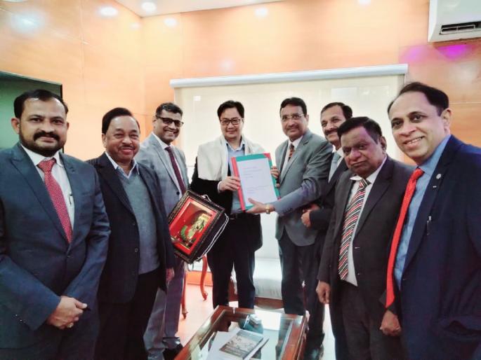 Demand for circuit bench in Kolhapur is justified Union Law Minister Kiren Rijiju testified | कोल्हापुरात सर्किट बेंचची मागणी योग्यच, केंद्रीय कायदामंत्री किरेन रिजीजू यांनी दिली पाठपुराव्याची ग्वाही Demand for circuit bench in Kolhapur is justified Union Law Minister Kiren Rijiju testified | कोल्हापुरात सर्किट बेंचची मागणी योग्यच, केंद्रीय कायदामंत्री किरेन रिजीजू यांनी दिली पाठपुराव्याची ग्वाही