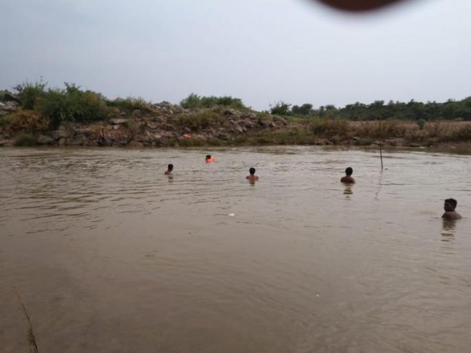 Four drowns in Kanhan river: Incidents in Waki area | कन्हान नदीत चाैघांचा बुडून मृत्यू : वाकी परिसरातील घटना  Four drowns in Kanhan river: Incidents in Waki area | कन्हान नदीत चाैघांचा बुडून मृत्यू : वाकी परिसरातील घटना