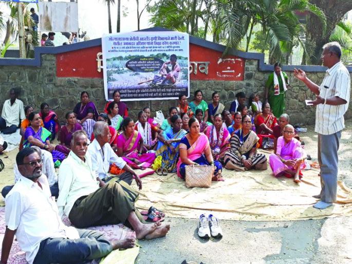 Barely grounds will be breeding grounds | खारेपाटातील नापीक जमिनीचे होणार सर्वेक्षण Barely grounds will be breeding grounds | खारेपाटातील नापीक जमिनीचे होणार सर्वेक्षण