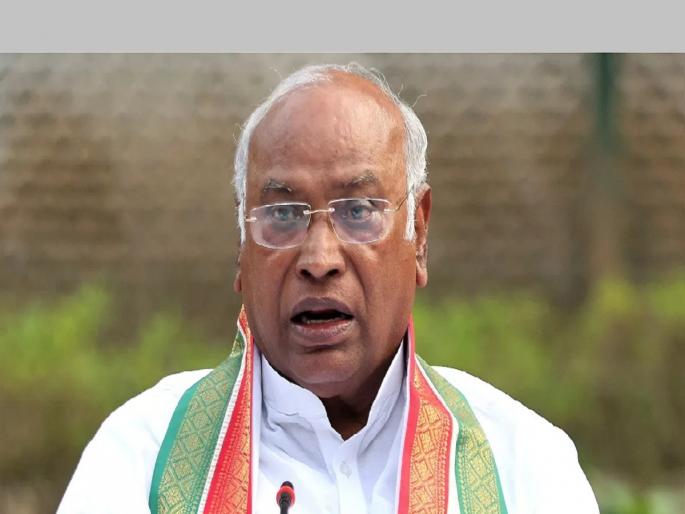 Congress President | Mallikarjun Kharge | 50 percent posts of congress for people below 50 years of age, Mallikarjun kharge announced | Congress President: "पक्षातील 50 टक्के पदे 50 वर्षांखालील नेत्यांसाठी राखीव", मल्लिकार्जुन खर्गे यांची घोषणा Congress President | Mallikarjun Kharge | 50 percent posts of congress for people below 50 years of age, Mallikarjun kharge announced | Congress President: "पक्षातील 50 टक्के पदे 50 वर्षांखालील नेत्यांसाठी राखीव", मल्लिकार्जुन खर्गे यांची घोषणा