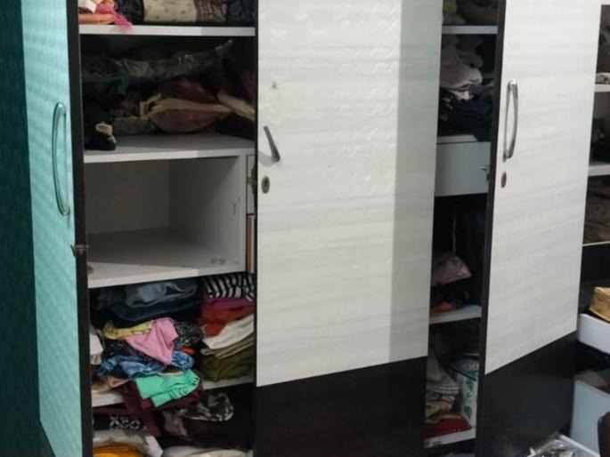 burglary at 9 places in kharghar city property worth lakhs cash looted | खारघर शहरात ९ ठिकाणी घरफोड्या; लाखोंचा ऐवज, रोख रक्कम लंपास burglary at 9 places in kharghar city property worth lakhs cash looted | खारघर शहरात ९ ठिकाणी घरफोड्या; लाखोंचा ऐवज, रोख रक्कम लंपास