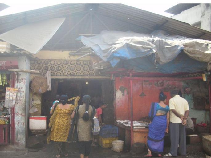 Nasanjivani, approved fund of Rs 64 lakhs, will be given to fish market in Kharigaon Junkyard | अखेर खारीगावच्या जीर्णावस्थेतील मासळी बाजाराला मिळणार नवसंजीवनी, 64 लाख रुपयांचा निधी मंजूर Nasanjivani, approved fund of Rs 64 lakhs, will be given to fish market in Kharigaon Junkyard | अखेर खारीगावच्या जीर्णावस्थेतील मासळी बाजाराला मिळणार नवसंजीवनी, 64 लाख रुपयांचा निधी मंजूर