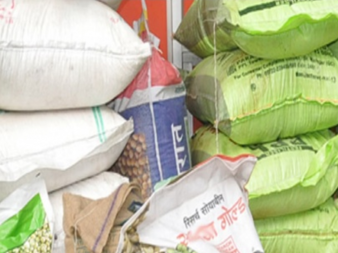societies growth towards industry; Will work as a link between agricultural center and farmers | सोसायट्यांची उद्योगाकडे वाटचाल; कृषी केंद्र अन् शेतकऱ्यांमधील दुवा म्हणून करणार काम societies growth towards industry; Will work as a link between agricultural center and farmers | सोसायट्यांची उद्योगाकडे वाटचाल; कृषी केंद्र अन् शेतकऱ्यांमधील दुवा म्हणून करणार काम