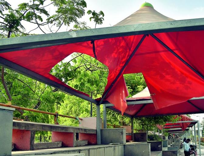 Khaugalli in Nagpur became the base of social element | नागपुरातील खाऊगल्ली बनली असामाजिक तत्त्वांचा अड्डा