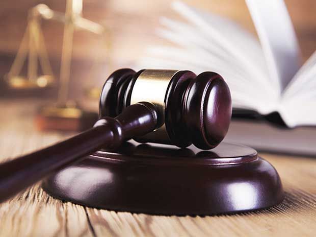 A wife who leaves her husband within 50 days received Rs. 7500 as alms | ५० दिवसांतच पतीला सोडणाऱ्या पत्नीस मिळाली ७५०० रुपये खावटी A wife who leaves her husband within 50 days received Rs. 7500 as alms | ५० दिवसांतच पतीला सोडणाऱ्या पत्नीस मिळाली ७५०० रुपये खावटी