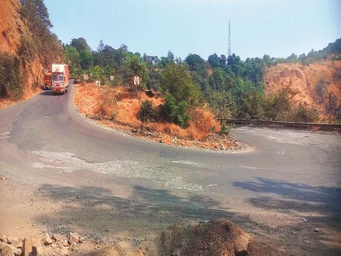 Hotspot of Kashedi Ghat accidents | Ratnagiri News: कशेडी घाट अपघातांचा ‘हॉटस्पॉट’ Hotspot of Kashedi Ghat accidents | Ratnagiri News: कशेडी घाट अपघातांचा ‘हॉटस्पॉट’