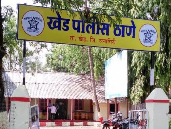 The dead body seen in the dream was found in the village Request for help from the youth of Sindhudurga | 'त्याने' स्वप्नात पाहिलेला मृतदेह खेडमध्ये आढळला, सिंधुदुर्गातील तरुणाकडे मदतीची मागणी The dead body seen in the dream was found in the village Request for help from the youth of Sindhudurga | 'त्याने' स्वप्नात पाहिलेला मृतदेह खेडमध्ये आढळला, सिंधुदुर्गातील तरुणाकडे मदतीची मागणी
