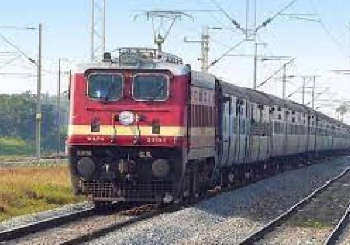 Traveling by train on Diwali; there is no alternative but 'Tatkal'! | दिवाळीत रेल्वे प्रवास करताय... ‘तत्काळ’शिवाय पर्याय नाही ! Traveling by train on Diwali; there is no alternative but 'Tatkal'! | दिवाळीत रेल्वे प्रवास करताय... ‘तत्काळ’शिवाय पर्याय नाही !