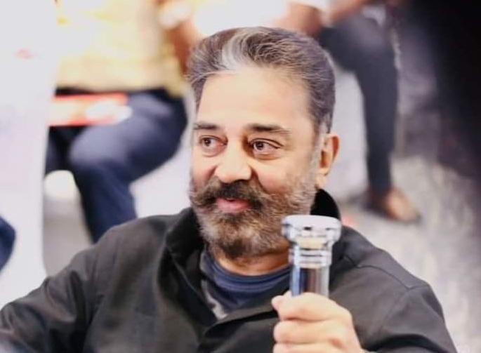 Tamilnadu Election Result 2021 :Actor Kamal Haasan took the lead, DMK's lead in Tamil Nadu | Tamilnadu Election Result 2021 : अभिनेता कमल हसनने घेतली आघाडी, तामिळनाडूत Dmk ची सरशी   Tamilnadu Election Result 2021 :Actor Kamal Haasan took the lead, DMK's lead in Tamil Nadu | Tamilnadu Election Result 2021 : अभिनेता कमल हसनने घेतली आघाडी, तामिळनाडूत Dmk ची सरशी