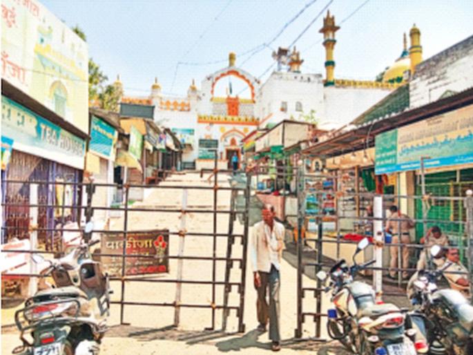 After the riots in Nagpur, strict security in Khultabad | नागपुरातील राड्यानंतर, खुलताबादेत कडक बंदोबस्त 