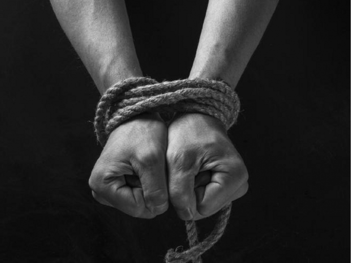 Thane: Parents at work; Abduction of girl from Wagle Estate area | Thane: आई-वडील कामावर; मुलीचे वागळे इस्टेट भागातून अपहरण  Thane: Parents at work; Abduction of girl from Wagle Estate area | Thane: आई-वडील कामावर; मुलीचे वागळे इस्टेट भागातून अपहरण