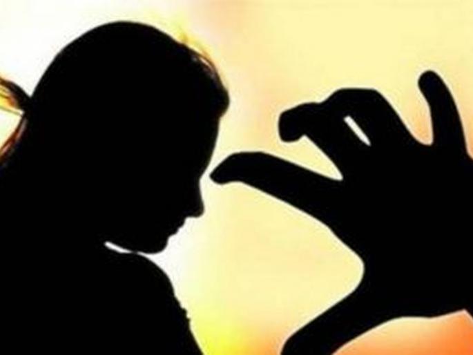 kidnapped a minor girl by showing the lure of marriage | लग्नाचे आमिष दाखवून अल्पवयीन मुलीस पळविले