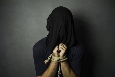 The youth was abducted and robbed in Nagpur | नागपुरात अपहरण करून युवकाला लुटले The youth was abducted and robbed in Nagpur | नागपुरात अपहरण करून युवकाला लुटले