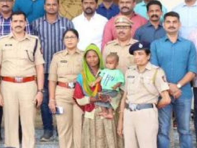 Couple who kidnapped child from Sangli tricked police | Sangli Crime: बालकाचे अपहरण करणाऱ्या दाम्पत्याचा पोलिसांना चकवा, रत्नागिरी जिल्ह्यात केली होती बाळाची विक्री Couple who kidnapped child from Sangli tricked police | Sangli Crime: बालकाचे अपहरण करणाऱ्या दाम्पत्याचा पोलिसांना चकवा, रत्नागिरी जिल्ह्यात केली होती बाळाची विक्री