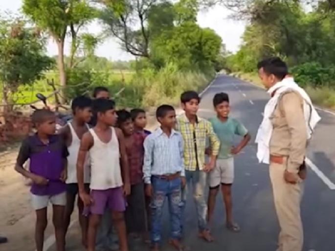 Cops Stop 10 Kids Running On The Road, They Were On Their Way To China To 'Avenge' Our Martyrs | "आम्ही चीनला धडा शिकवण्यासाठी अन् शहीद जवानांच्या मृत्यूचा बदला घेण्यासाठी जातोय" Cops Stop 10 Kids Running On The Road, They Were On Their Way To China To 'Avenge' Our Martyrs | "आम्ही चीनला धडा शिकवण्यासाठी अन् शहीद जवानांच्या मृत्यूचा बदला घेण्यासाठी जातोय"