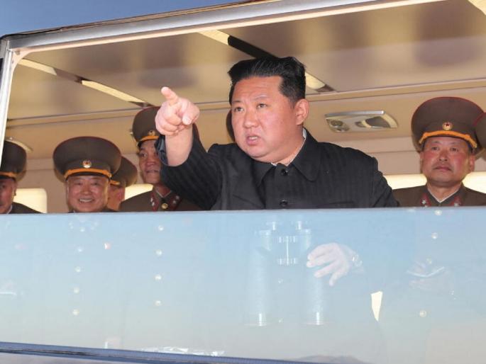 Preparing to overthrow Kim Jong Un's power in North Korea? america, japan, south korea working on plan | उत्तर कोरियात किम जोंग उनची सत्ता उलथविण्याची तयारी? मोठी शक्ती लागली कामाला Preparing to overthrow Kim Jong Un's power in North Korea? america, japan, south korea working on plan | उत्तर कोरियात किम जोंग उनची सत्ता उलथविण्याची तयारी? मोठी शक्ती लागली कामाला