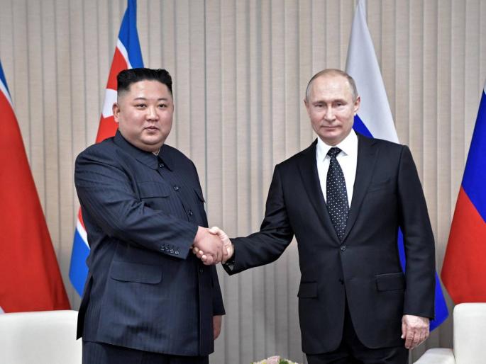 Russia will play games against Ukraine as North Korea Kim Jong will go to Moscow to meet Vladimir Putin | रशिया युक्रेनचा 'गेम' करणार? पुतिनला भेटण्यासाठी मॉस्कोमध्ये जाणार किम जोंग Russia will play games against Ukraine as North Korea Kim Jong will go to Moscow to meet Vladimir Putin | रशिया युक्रेनचा 'गेम' करणार? पुतिनला भेटण्यासाठी मॉस्कोमध्ये जाणार किम जोंग