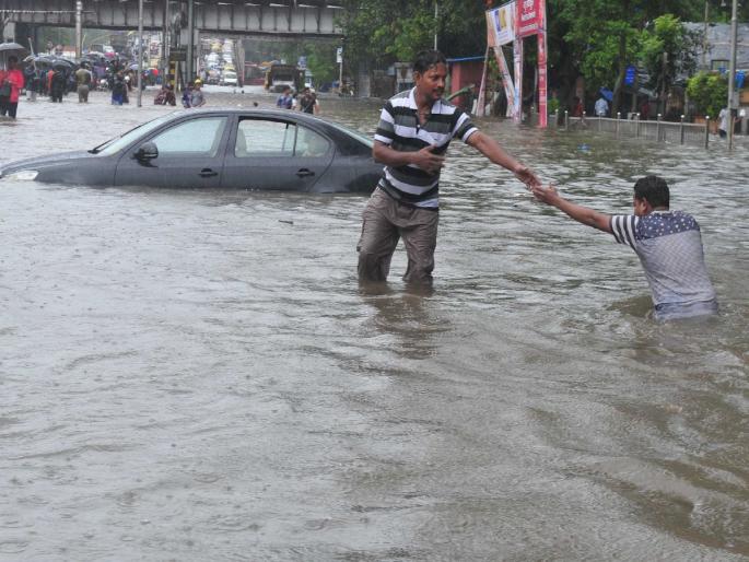 Waterfall! Even today! Do not come out of the house, appeal to the administration | पाणीबाणी! आजही मुसळधार! घराबाहेर पडू नका, प्रशासनाचे आवाहन Waterfall! Even today! Do not come out of the house, appeal to the administration | पाणीबाणी! आजही मुसळधार! घराबाहेर पडू नका, प्रशासनाचे आवाहन