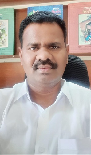 Need to write on the life of post-coronary children: Kiran Kendra | कोरोनानंतरच्या मुलांच्या भावजीवनावर लेखन होणे गरजेचे : किरण केंद्रे Need to write on the life of post-coronary children: Kiran Kendra | कोरोनानंतरच्या मुलांच्या भावजीवनावर लेखन होणे गरजेचे : किरण केंद्रे