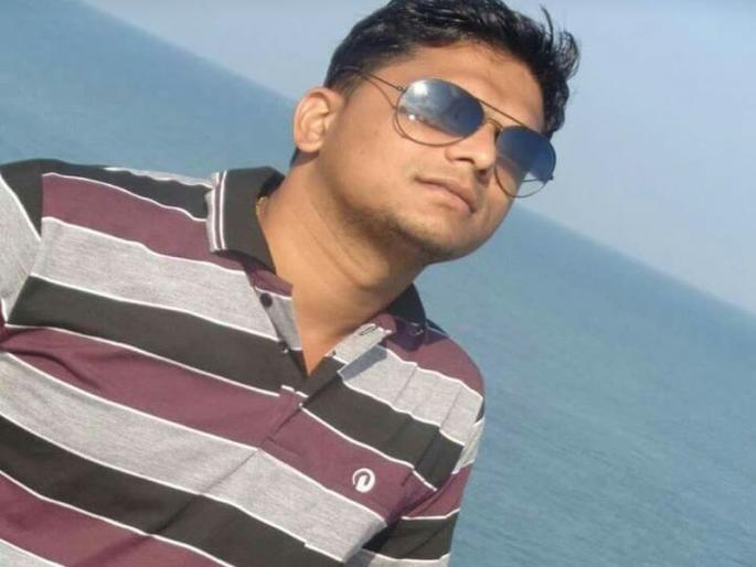 Accidental death of a youth who went to distribute his wedding card | स्वतःची लग्नपत्रिका वाटण्यासाठी गेलेल्या तरुणाचे अपघाती निधन Accidental death of a youth who went to distribute his wedding card | स्वतःची लग्नपत्रिका वाटण्यासाठी गेलेल्या तरुणाचे अपघाती निधन