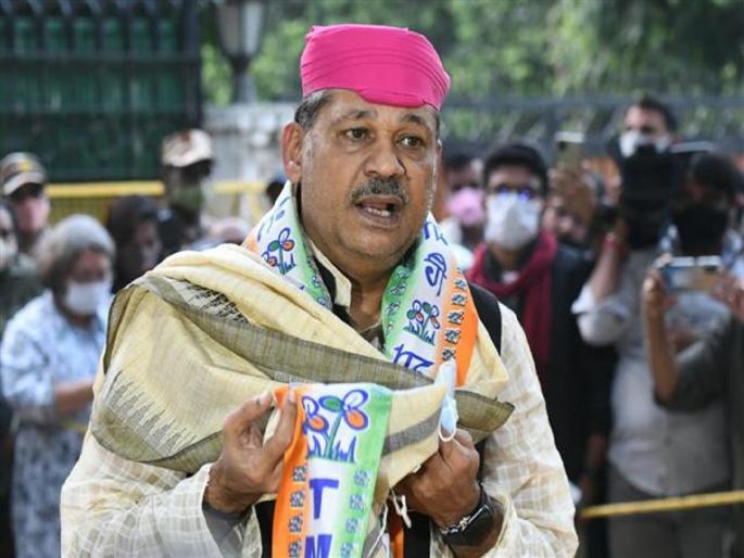 40 lakh loan 4 cars how much asset with kirti azad affidavit tmc bardhaman durgapur candidate, lok sabha election 2024 | ४० लाखांचे कर्ज, ४ कार... माजी क्रिकेटपटूकडे मालमत्ता किती?, वर्धमान-दुर्गापूरमधून निवडणुकीच्या रिंगणात 40 lakh loan 4 cars how much asset with kirti azad affidavit tmc bardhaman durgapur candidate, lok sabha election 2024 | ४० लाखांचे कर्ज, ४ कार... माजी क्रिकेटपटूकडे मालमत्ता किती?, वर्धमान-दुर्गापूरमधून निवडणुकीच्या रिंगणात