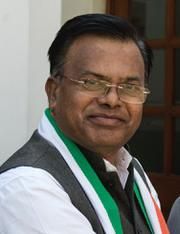 Kishore Gajbhian's Congress Entry Sensitized in North | किशोर गजभियेंच्या काँग्रेस एन्ट्रीने ‘उत्तर’मध्ये खळबळ Kishore Gajbhian's Congress Entry Sensitized in North | किशोर गजभियेंच्या काँग्रेस एन्ट्रीने ‘उत्तर’मध्ये खळबळ