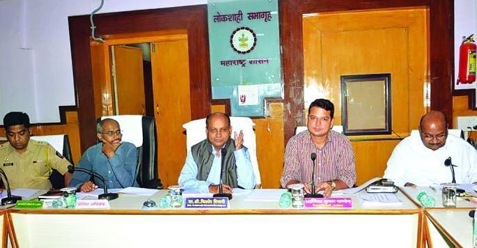 Debt Waiver, Critical Action Taken On Non-Banking Banks - Kishore Tiwari | कर्जमाफी, पीक कर्जाचा लाभ न देणार्या बँकांवर होणार कारवाई - किशोर तिवारी Debt Waiver, Critical Action Taken On Non-Banking Banks - Kishore Tiwari | कर्जमाफी, पीक कर्जाचा लाभ न देणार्या बँकांवर होणार कारवाई - किशोर तिवारी