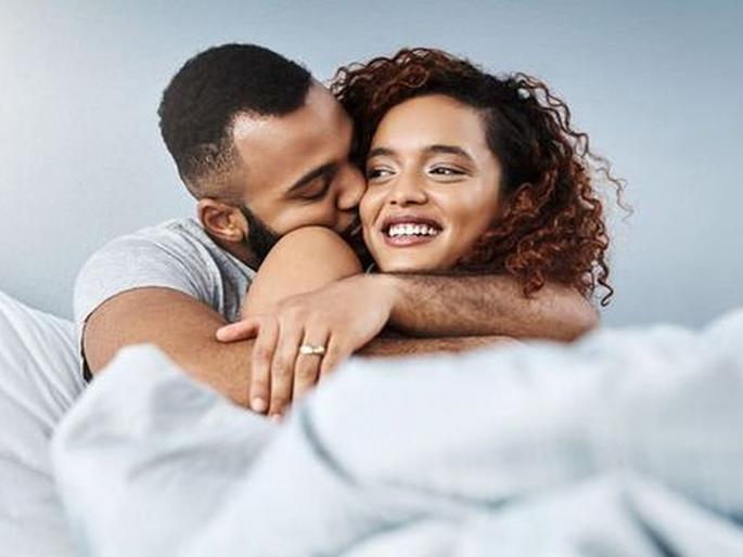 Evidence of first human kiss discovered by archaeologists in middle east | मनुष्यांचा पहिला किस 4 हजार 500 वर्ष जुना, समोर आला मोठा पुरावा Evidence of first human kiss discovered by archaeologists in middle east | मनुष्यांचा पहिला किस 4 हजार 500 वर्ष जुना, समोर आला मोठा पुरावा