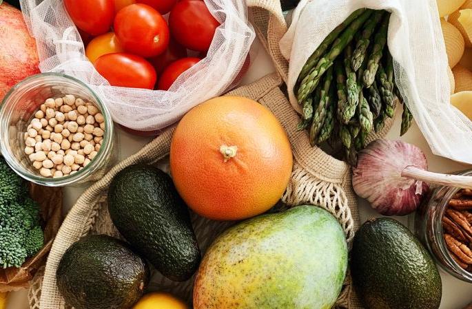 Kitchen change after Corona ; Healthy foods increased | कोरोनानंतर बदलले घराघरातले किचन; हेल्दी पदार्थ वाढले