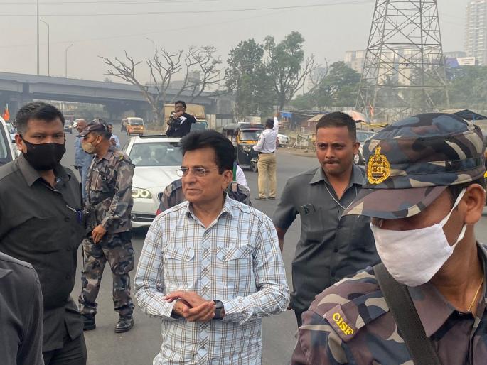 BJP leader Kirit Somaiya was stopped by the police at Kashedi Ghat | Kirit Somaiya: मंत्री परबांचे रिसॉर्ट पाडण्यासाठी निघालेल्या सोमय्यांना पोलिसांनी कशेडी घाटातच रोखले BJP leader Kirit Somaiya was stopped by the police at Kashedi Ghat | Kirit Somaiya: मंत्री परबांचे रिसॉर्ट पाडण्यासाठी निघालेल्या सोमय्यांना पोलिसांनी कशेडी घाटातच रोखले