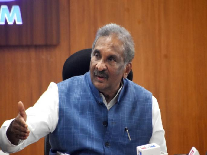 BJP plans are fraudulent while Congress are real Karnataka Power Minister K. J. George's claim | भाजपच्या योजना फसव्या तर काँग्रेसच्याच खऱ्या; कर्नाटकचे उर्जामंत्री के. जे. जॉर्ज यांचा दावा BJP plans are fraudulent while Congress are real Karnataka Power Minister K. J. George's claim | भाजपच्या योजना फसव्या तर काँग्रेसच्याच खऱ्या; कर्नाटकचे उर्जामंत्री के. जे. जॉर्ज यांचा दावा