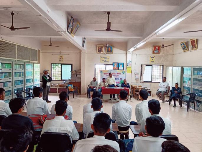 World AIDS Day awareness campaign completed in Agriculture College, Risod | रिसोडच्या कृषी महाविद्यालयात जागतिक एड्स दिवस जनजागृती अभियान संपन्न World AIDS Day awareness campaign completed in Agriculture College, Risod | रिसोडच्या कृषी महाविद्यालयात जागतिक एड्स दिवस जनजागृती अभियान संपन्न