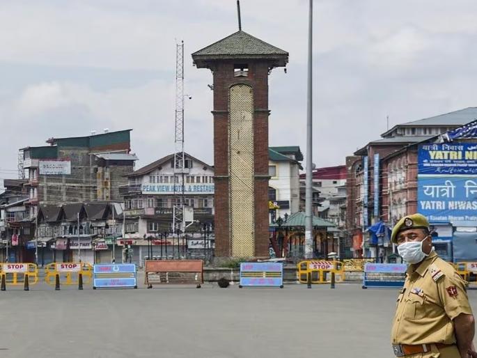 Preparing to empower Lt. Governor ahead of elections in Jammu and Kashmir; Got rights like Delhi | जम्मू काश्मीरमध्ये निवडणुकीपूर्वी उप राज्यपालांना शक्तिशाली करण्याची तयारी; मिळाले दिल्लीसारखे अधिकार Preparing to empower Lt. Governor ahead of elections in Jammu and Kashmir; Got rights like Delhi | जम्मू काश्मीरमध्ये निवडणुकीपूर्वी उप राज्यपालांना शक्तिशाली करण्याची तयारी; मिळाले दिल्लीसारखे अधिकार