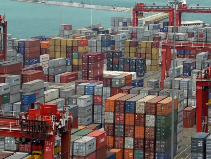 Temperature rise due to container hits in Uran area; Pollution also increased | उरण परिसरात कंटेनर हिटमुळे तापमानात वाढ; प्रदुषणही वाढले Temperature rise due to container hits in Uran area; Pollution also increased | उरण परिसरात कंटेनर हिटमुळे तापमानात वाढ; प्रदुषणही वाढले