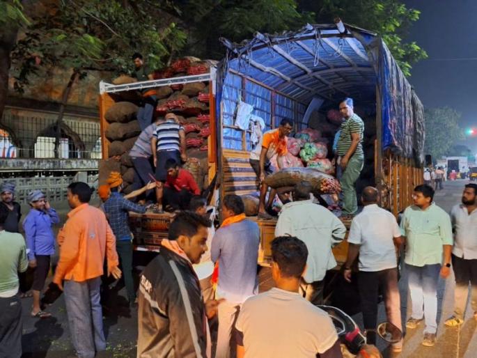 Inflow of vegetables started in Agriculture Produce Market Committee | कृषी उत्पन्न बाजार समितीमध्ये भाजीपाल्याची आवक सुरू Inflow of vegetables started in Agriculture Produce Market Committee | कृषी उत्पन्न बाजार समितीमध्ये भाजीपाल्याची आवक सुरू