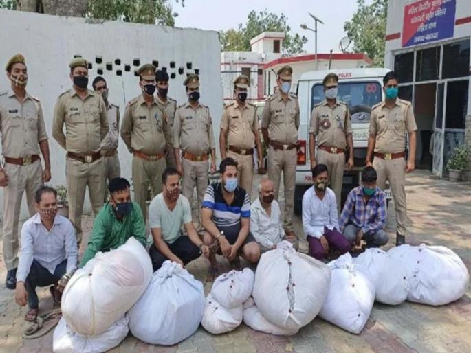 Gang busted who selling stolen shroud from dead bodies in up baghpat seven arrested | धक्कादायक! मृतदेहावरचं कफन चोरून लोकांना विकणाऱ्या टोळीचा पर्दाफाश; ७ जणांना अटक
