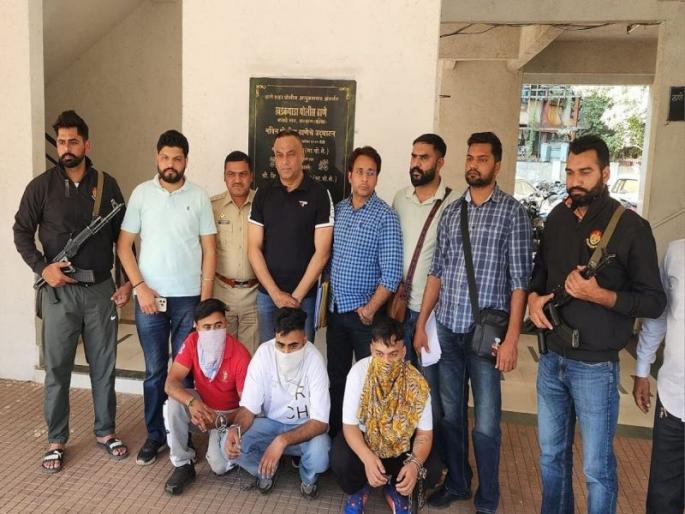Sensational information has come to the fore that a conspiracy to carry out a major attack in Maharashtra was hatched by a terrorist group. | महाराष्ट्र हिटलिस्टवर, घातपाताचा कट; आंबिवलीत अटक केलेल्या दहशतवाद्यांनी दिली पाेलिस चाैकशीत कबुली Sensational information has come to the fore that a conspiracy to carry out a major attack in Maharashtra was hatched by a terrorist group. | महाराष्ट्र हिटलिस्टवर, घातपाताचा कट; आंबिवलीत अटक केलेल्या दहशतवाद्यांनी दिली पाेलिस चाैकशीत कबुली