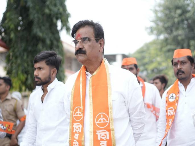 Air Ballooning of Shivtare Party Symbol without permission A case has been registered for violating the code of conduct | पुरंदरमध्ये शिवतारेंच्या पक्ष व चिन्हाचा एअर बलून प्रचार; आचारसंहिता भंग केल्याप्रकरणी गुन्हा दाखल Air Ballooning of Shivtare Party Symbol without permission A case has been registered for violating the code of conduct | पुरंदरमध्ये शिवतारेंच्या पक्ष व चिन्हाचा एअर बलून प्रचार; आचारसंहिता भंग केल्याप्रकरणी गुन्हा दाखल