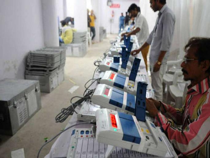 Death of a municipal election officer with death of a heart attack in ulhasnagar | ह्रदयविकाराच्या झटक्याने महापालिकेतील निवडणूक कर्मचाऱ्याचा मृत्यू Death of a municipal election officer with death of a heart attack in ulhasnagar | ह्रदयविकाराच्या झटक्याने महापालिकेतील निवडणूक कर्मचाऱ्याचा मृत्यू