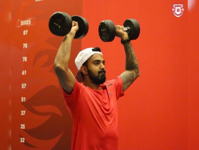 DC vs KXIP Latest News: KL Rahul equals Adam Gilchrist's 'Unique' record in today's match | DC vs KXIP Latest News : लोकेश राहुलची आजच्या सामन्यात अ‍ॅडम गिलख्रिस्टच्या 'Unique' विक्रमाशी बरोबरी 