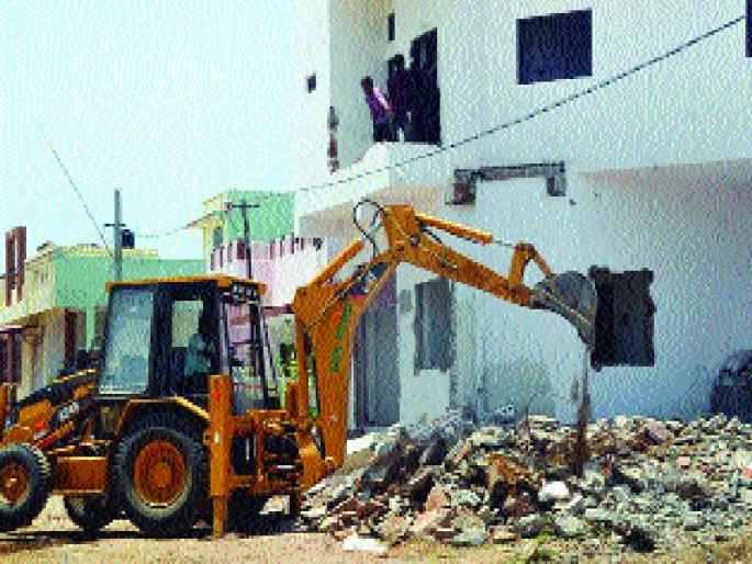 Change in punitive taxes on unauthorized constructions! | अनधिकृत बांधकामांवरील दंडात्मक करामध्ये बदल! Change in punitive taxes on unauthorized constructions! | अनधिकृत बांधकामांवरील दंडात्मक करामध्ये बदल!