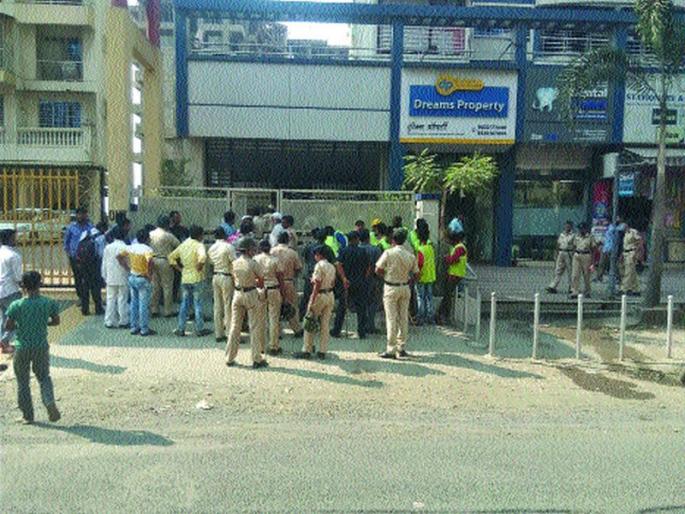 Suspension on Kharghar's religious place | खारघरच्या धार्मिक स्थळावरील कारवाईला स्थगिती Suspension on Kharghar's religious place | खारघरच्या धार्मिक स्थळावरील कारवाईला स्थगिती