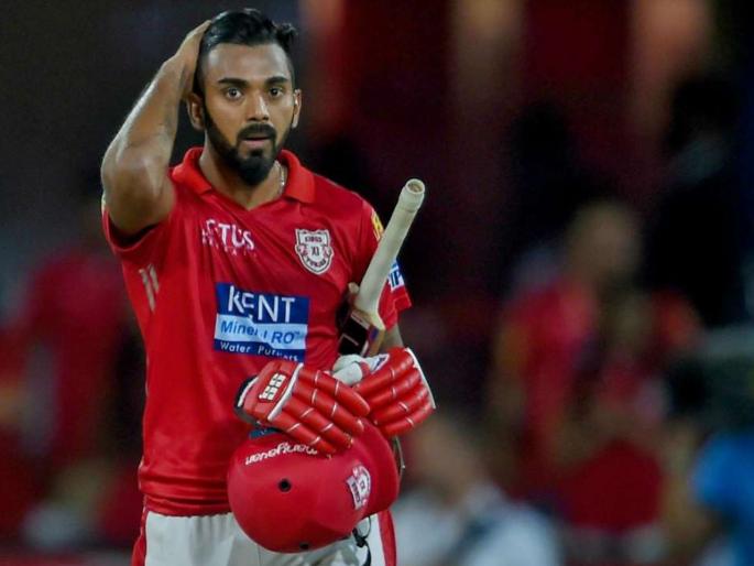 Glenn Maxwell likely to miss beginning of IPL 2020 after elbow surgery; ruled out of South Africa tour | Kings XI Punjabला धक्का, प्रमुख खेळाडू IPL 2020च्या सुरुवातीच्या सामन्यांना मुकणार