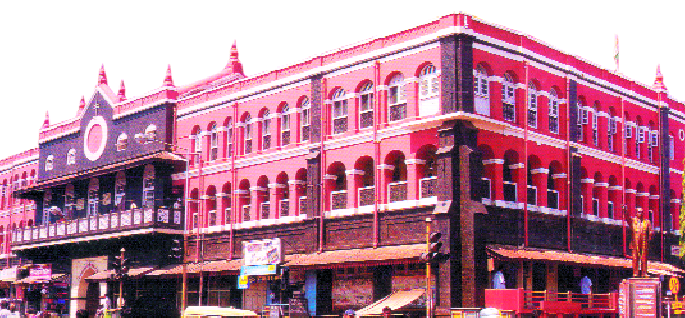 Take notice of those who leave the muddy wastewater | मैलामिश्रित सांडपाणी सोडणाऱ्यांना नोटीस काढा-- : आयुक्तांचे आदेश Take notice of those who leave the muddy wastewater | मैलामिश्रित सांडपाणी सोडणाऱ्यांना नोटीस काढा-- : आयुक्तांचे आदेश