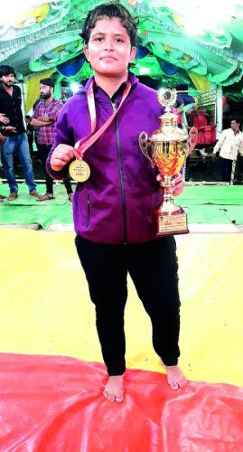 Nikita becomes a woman 'Vidarbha Kesari' | निकिता बनली महिला ‘विदर्भ केसरी’