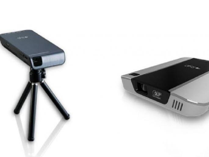 Canon's smartphones connected projector | कॅननचे स्मार्टफोन्सला कनेक्ट करता येणारे प्रोजेक्टर Canon's smartphones connected projector | कॅननचे स्मार्टफोन्सला कनेक्ट करता येणारे प्रोजेक्टर